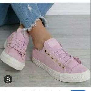 Converse CTAS Ox Pink Foam Gold Egret Shoes NWOB